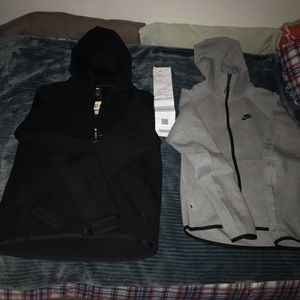 Nike technology jacket (black for sale)